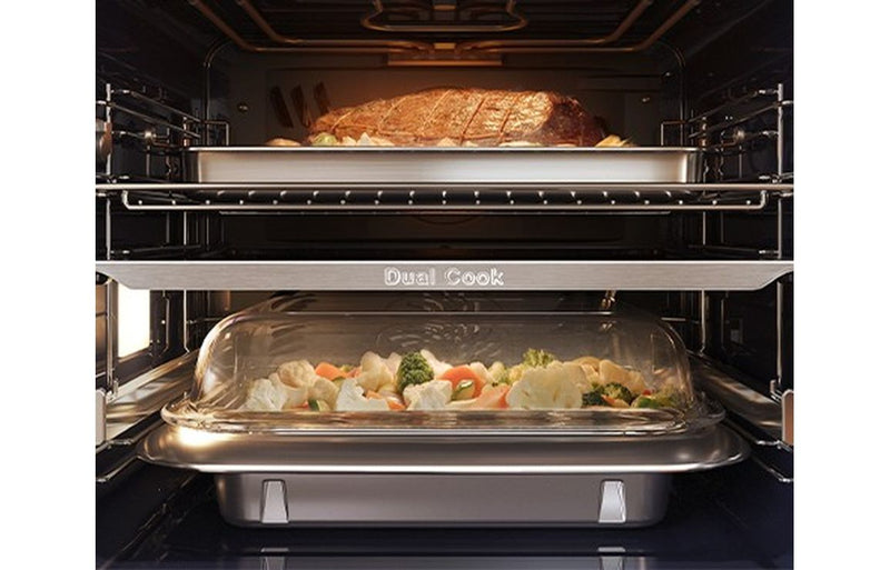 Samsung Bespoke Series 5 NV7B5775XAK/U4 Oven with Dual Cook Flex - Black Glass